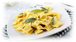 Sabato 6 agosto sotto le stelle nel fienile con la “TORTELLATA” di campagna e domenica 7 agosto a pranzo @ Agriturismo Le Tradizioni di Elide | Lombardia | Italia